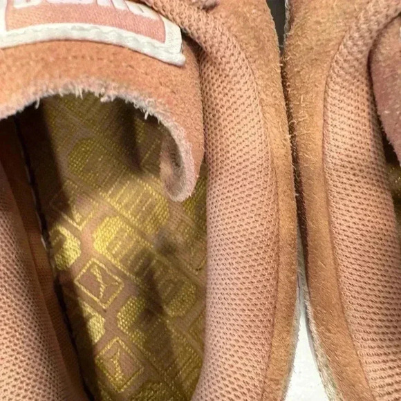 Puma pink suede women’s sneakers size 8 - Picture 6 of 7